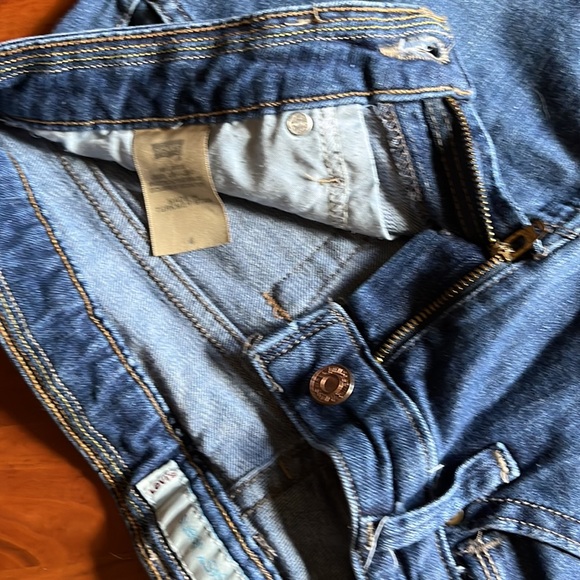 Levi’s 545 low rise capri jeans size 4 - Picture 3 of 4